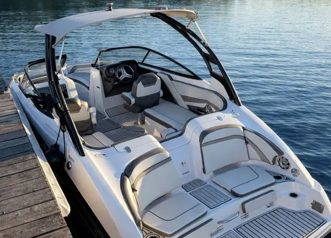 2017 Yamaha 242 Limited S | Tube, Wakeboards & Sightseeing Included