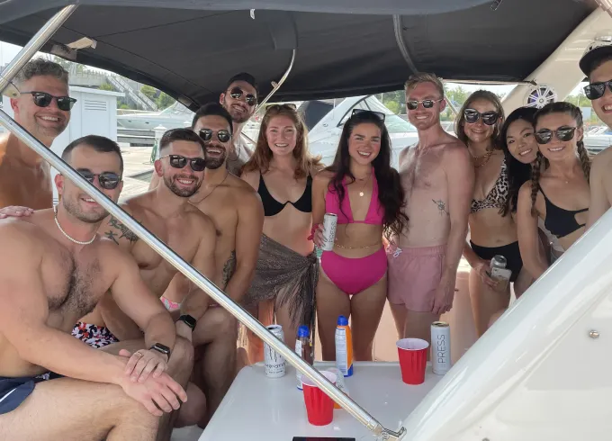 40’ Cruiser Yacht Charter for fun, music and you bring the action!