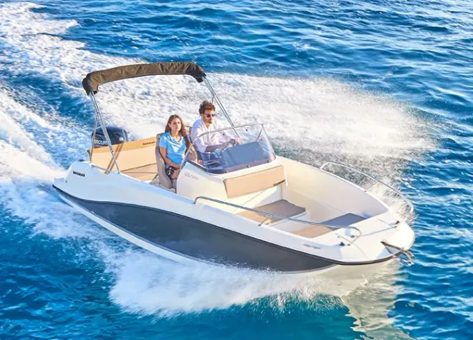 Boat rental in Altea · Quicksilver 605