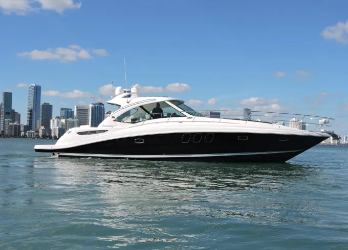 Miami Beach Escape – 51ft Sea Ray Luxury Yacht Experience