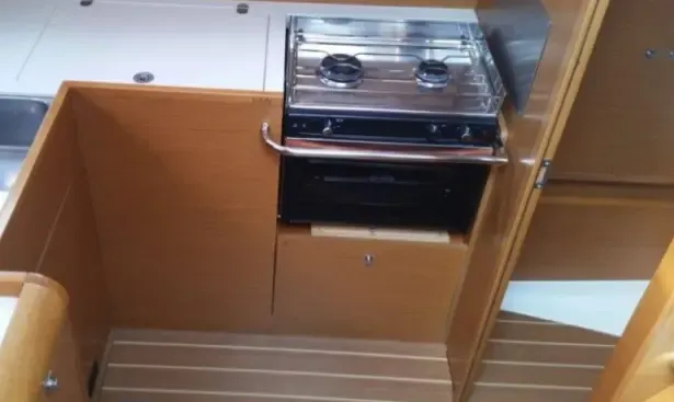 10 Persons 43' Sun Odyssey - Sonata Cruising Monohull in Sukošan, Croatia For Charter