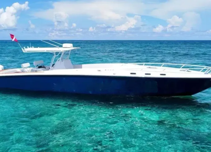 45ft Speedboat Swimming Pigs to Rose Island with lunch and sightseeing