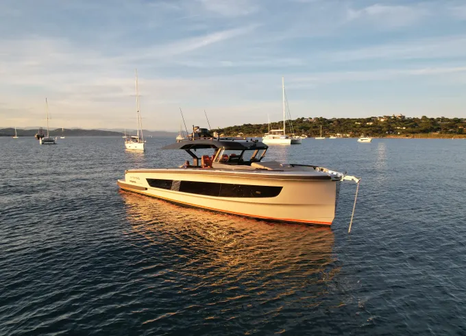 Stratos 50: The ultimate SUV on the sea