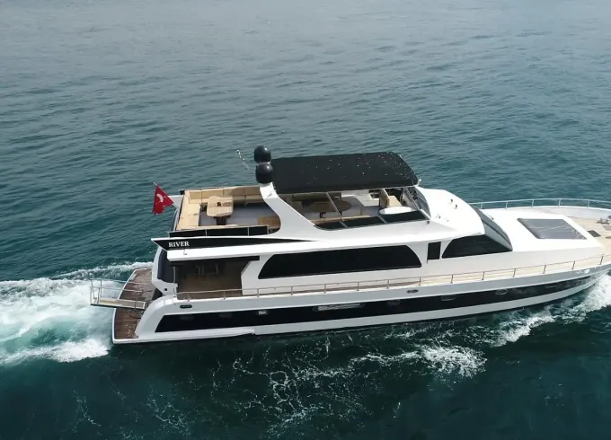 Experience Luxury Yachting in Muğla with 25 people motor yacht!