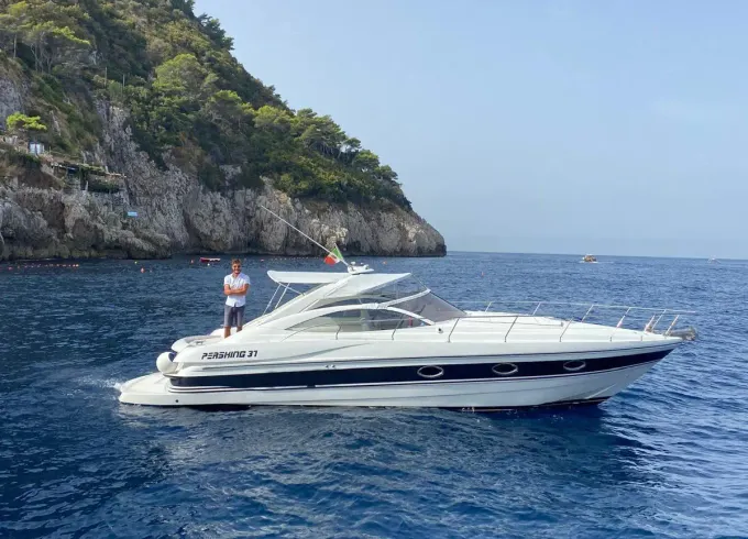 Pershing 37 Cabin Motor Yacht Rental in Amalfi coast, Campania
