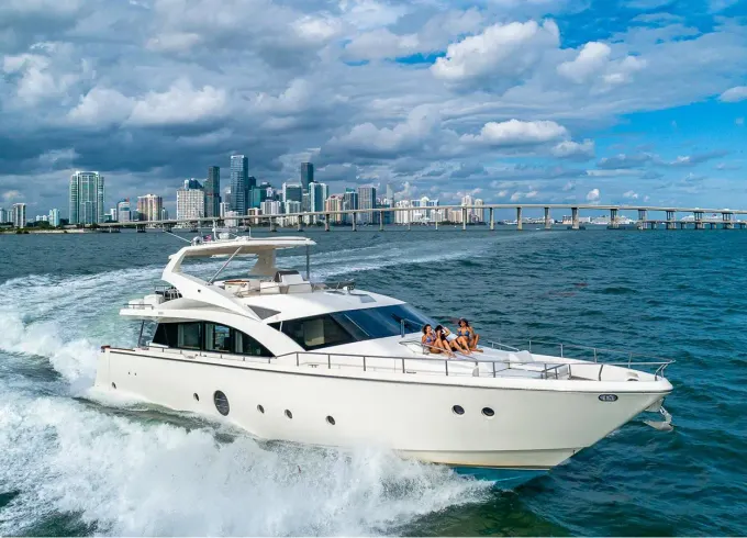 80ft Aicon Premium Yacht Charter Miami for 16 Guests