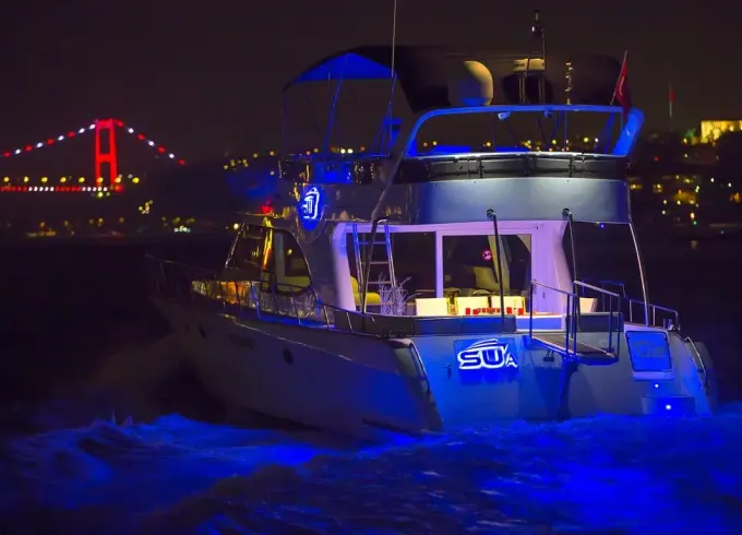 70' Private Luxury Yacht Rental in Istanbul with Premium Service