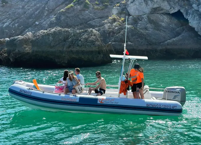 Sesimbra: Private visit to the Caves