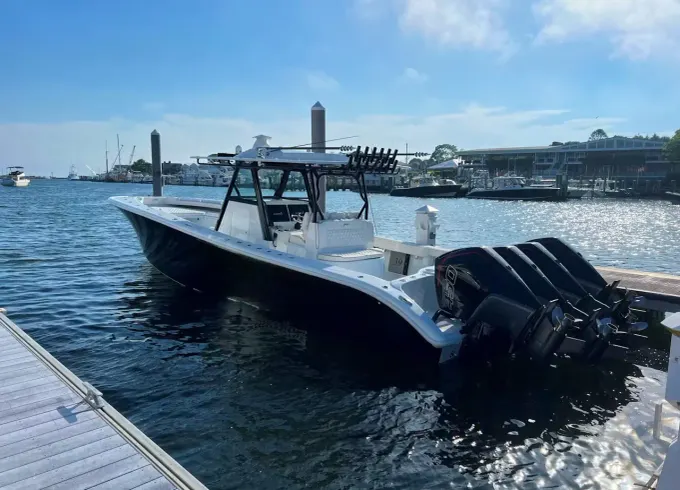 39' Yellowfin with Quad Engines, Fast & Fun, Cape Cod & the Islands