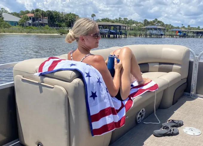 Beautiful 2023 Sun Tracker 24 Foot Party Barge!!