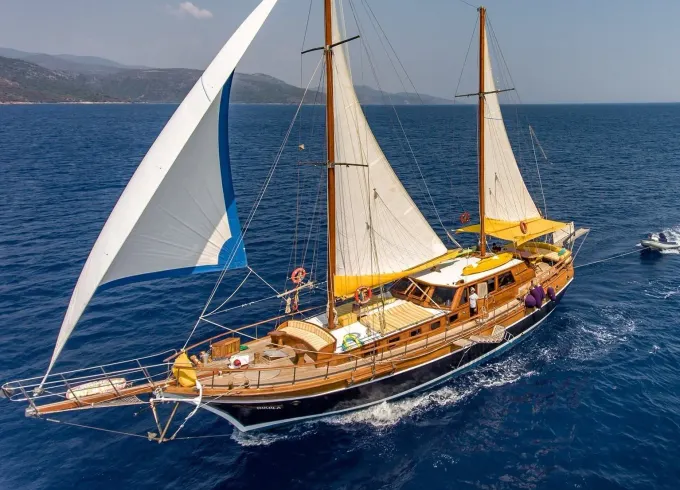 Do you dream of sailing along the turquoise Aegean coasts of Turkey?