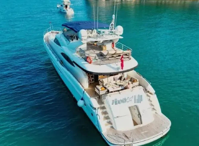Antalya Deluxe Yacht | 92ft Cantieri di Pisa with Captain Denis