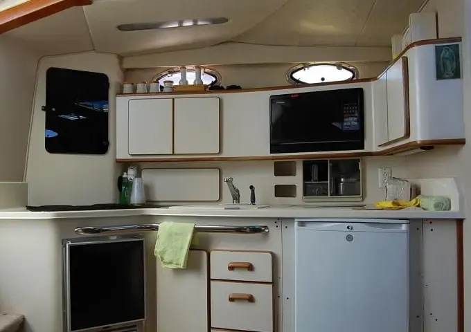 Private Yacht Sea Ray 38ft - Snorkel & Fun