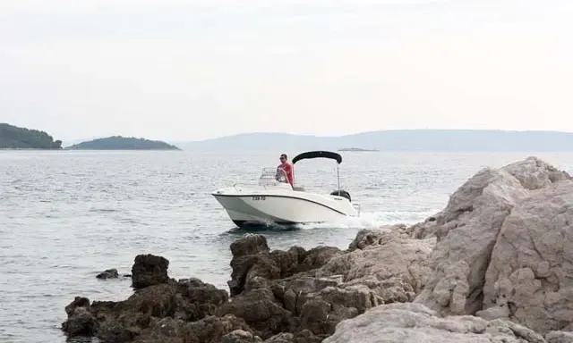 Activ 505 Open Boat for Rent in Trogir, Croatia