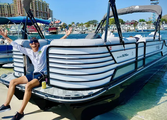The Most Badass Party Pontoon in Destin! Free Amenities ! Tons of Floats!