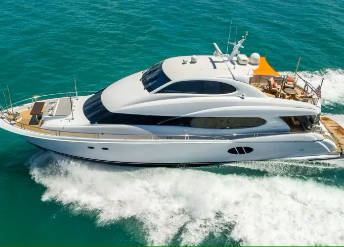 88ft Lazzara with lots of Outdoor Spaces and Water Toys serving Key West