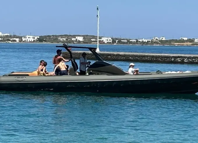 ZEN 40 ft - Antiparos - Paros
