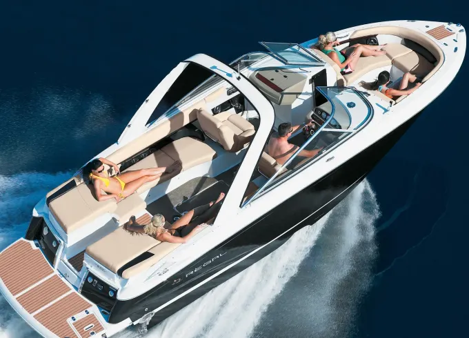 Regal 2700 Powerboat for Rent in Cala D'or