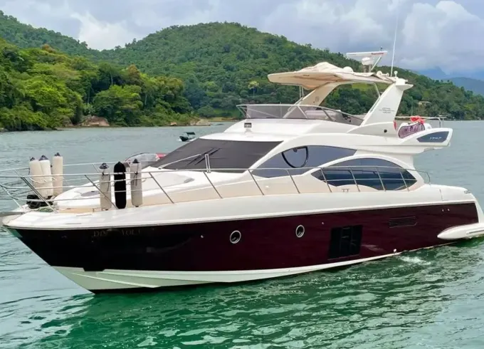51ft Pinheiro Schaefer Speedboat Rental in Angra dos Reis, Rio de Janeiro