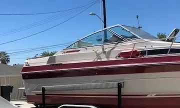 The King of Boats, 25' Sea Ray Sundancer Powerboat in Huntington Beach