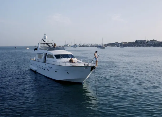 Private Luxury Motor Yacht 70ft | Lisbon | Full Day Charter