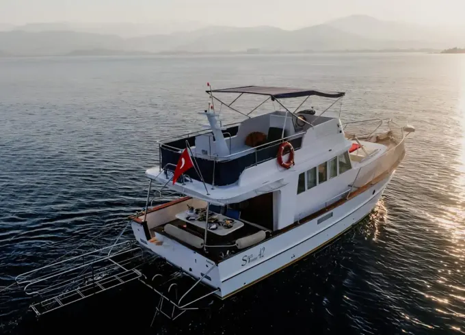 45ft Custom Made Yacht: Private Fethiye Bay Day Cruise with Captain