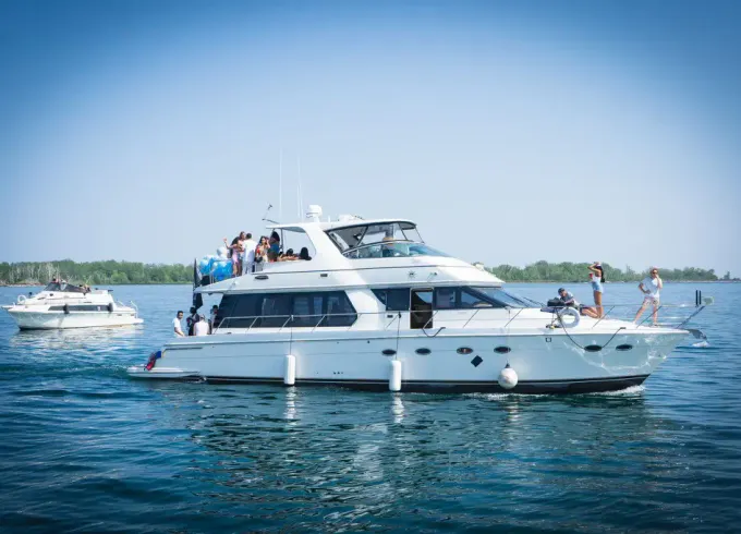 59ft Volvo Carver Yacht with Crew, Up to 20 Guests, Toronto, ON