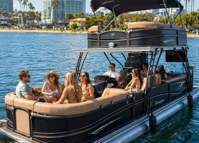 New Luxury Tritoon 35ft 2022 Escalante Party Boat (Fully Licensed W/ Captain)