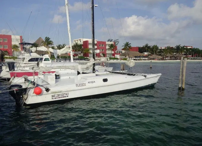 Economical Catamaran 33ft in Cancun