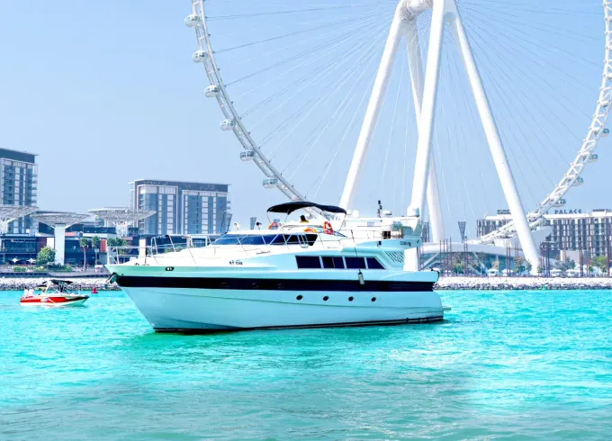 Luxury Yacht Majesty 95ft With Jacuzzi