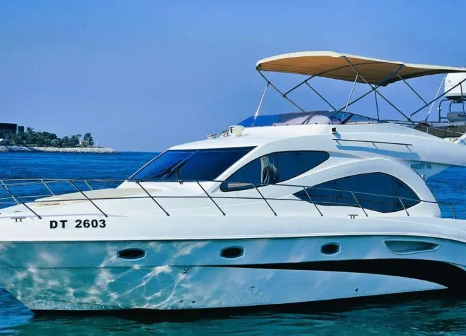 Aleksandra 50ft: Your Premier Luxury Yacht Experience in Dubai
