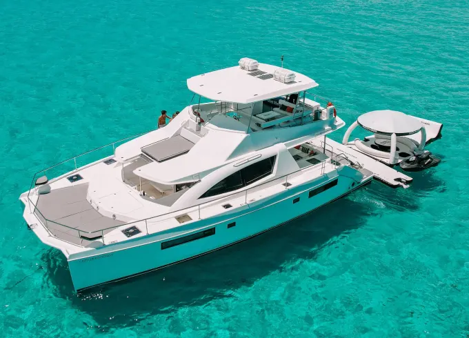 Experience Stunning Leopard 51ft Catamaran Yacht!