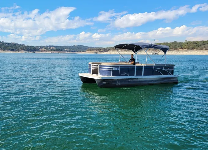 #2 Bennington S22 Pontoon for Rental on Lake Travis!