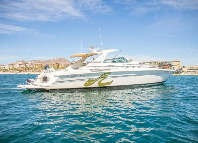 Luxurious 65ft Sea Ray Sundancer Motor Yacht in Cabo San Lucas