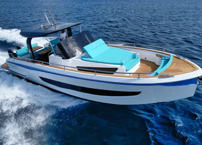 Discover the island of Formentera and Espalmador by boat | 40' Ytalyure Yacht