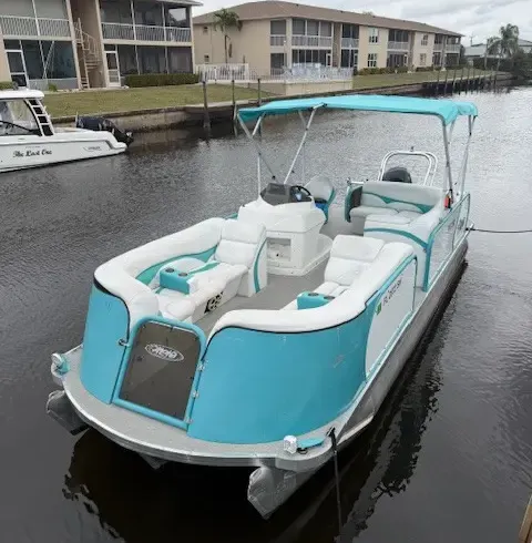 2022, 22 ft Aloha Tritoon, 150 h.p. Mercury 4 Stroke, South Cape Coral, holds 10