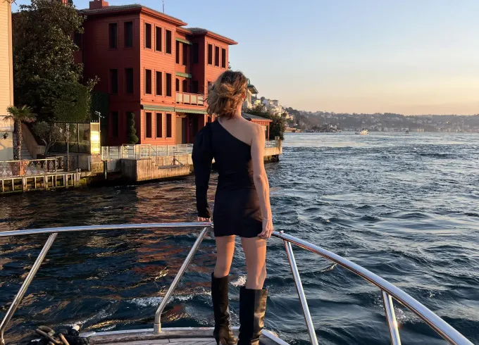 Exclusive Yacht Awaits You