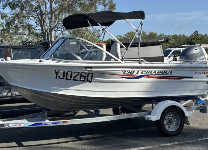 Quintrex 430 Fishabout self-drive in Brisbane - Perfect for Fishing & Cruising