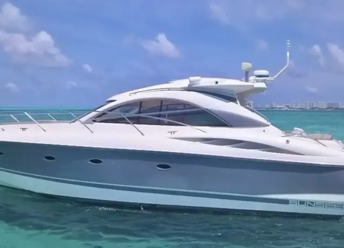 Sunseeker 55’ Motor Yacht for Cancún Isla Mujere