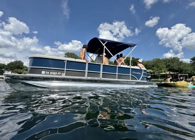 Spacious 24ft Bentley Navigator Pontoon | Lake Travis, Austin, Texas