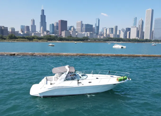 'Genius' 40ft Sea Ray Sundancer Captained Charter With All Amenities In Chicago!