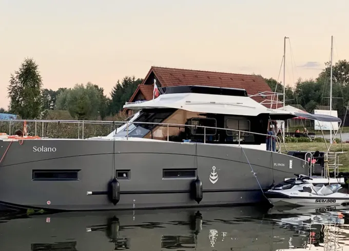 Luxury Yacht Cobra Futura 40, 2020, 80HP