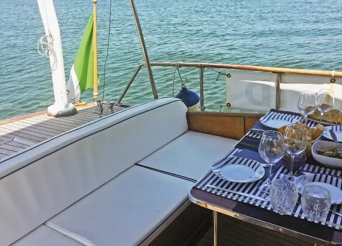 Exclusive Vintage Wooden Boat