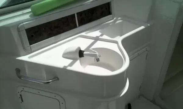 26´ Cuddy Cabin/Walk Around rental in Angra dos Reis
