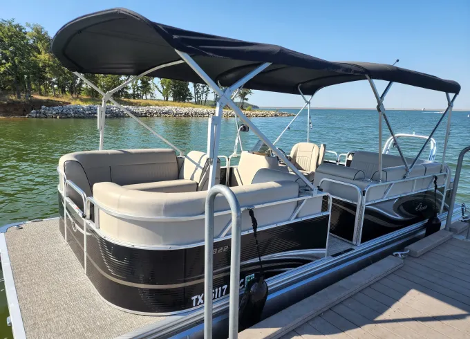 Qwest 822 Lani Pontoon for Rent at Lake Ray Roberts Isle Du Bois State Park