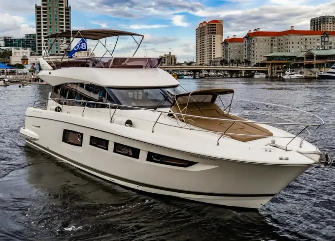 ''Passion'' Prestige 500 Flybridge Motor Yacht Rental in Tampa, Florida