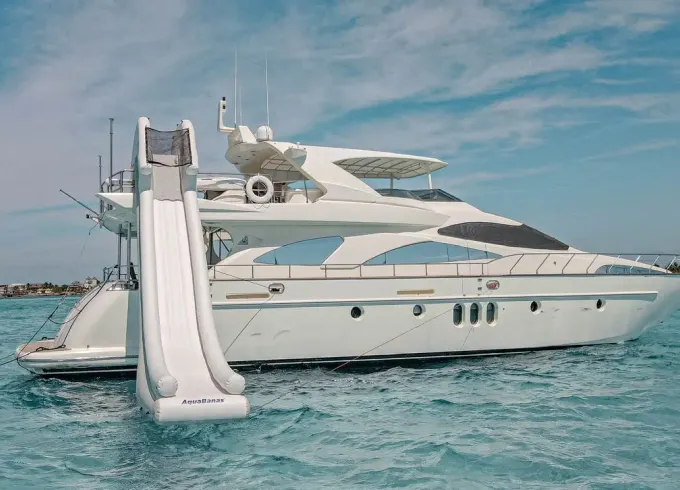 Azimut 80ft Luxury Cancun Yacht Charter