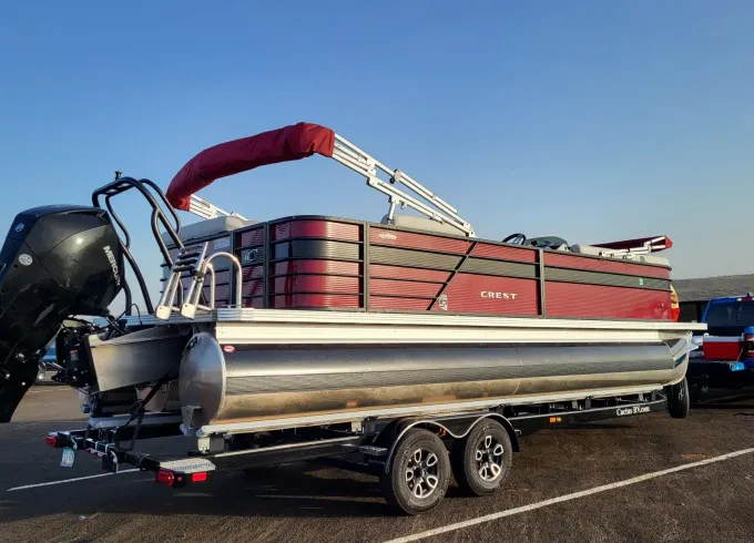 Beautiful 2022 Crest 240LX Tritoon for rent at Bartlett Lake  w/ seating for 12!