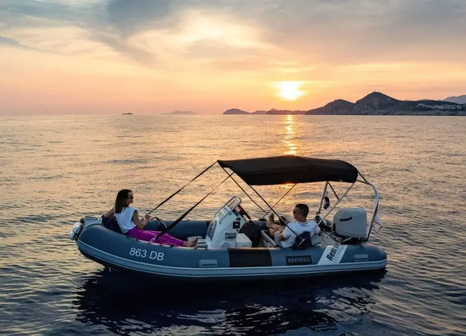 Wakeboard, Skii, Tender Rib Tender Boat 450