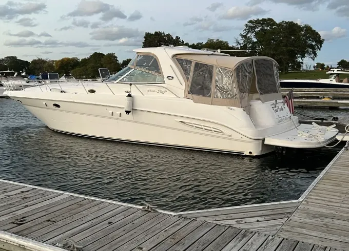 51ft Sea Ray Sundancer Yacht at Diversey Harbor!